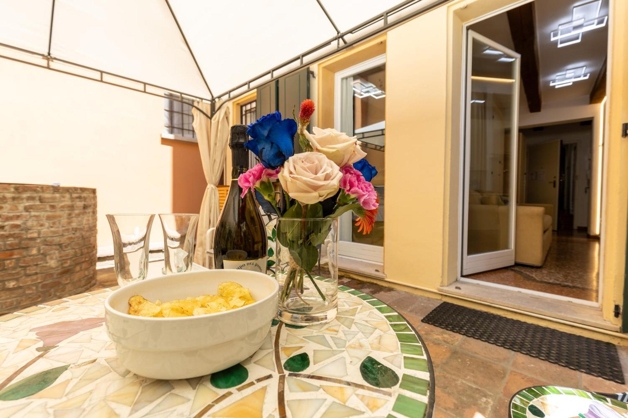 Frassinago Suites-Bolognarooms Exterior foto
